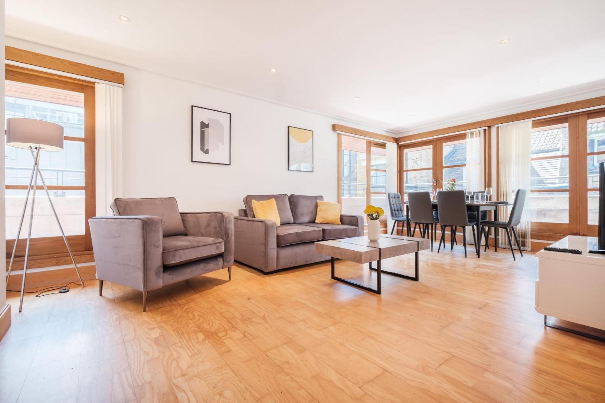 Bnbnova - 2br Penthouse With Terrace - Heart Of Holborn Apartment